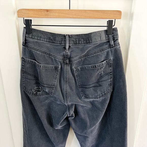 American Eagle Highest Rise 90s Boyfriend Distressed Black Jeans Women's 6 - Picture 5 of 7